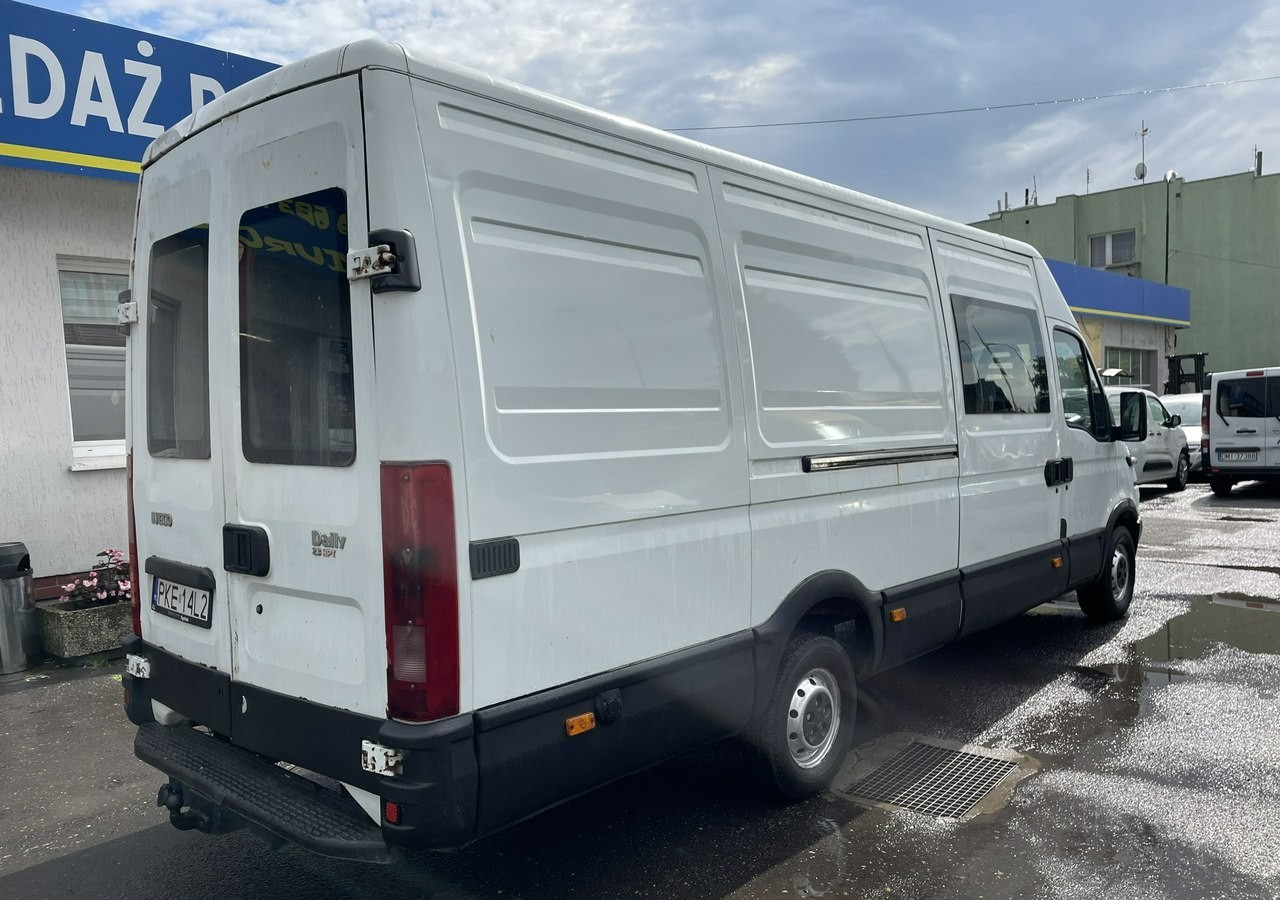 Iveco Iveco Daily 35S14 Maxi Brygadówka dokka doka 7-osobowy - Carrinha cabine dupla: foto 5 Iveco Iveco Daily 35S14 Maxi Brygadówka dokka doka 7-osobowy - Carrinha cabine dupla: foto 5