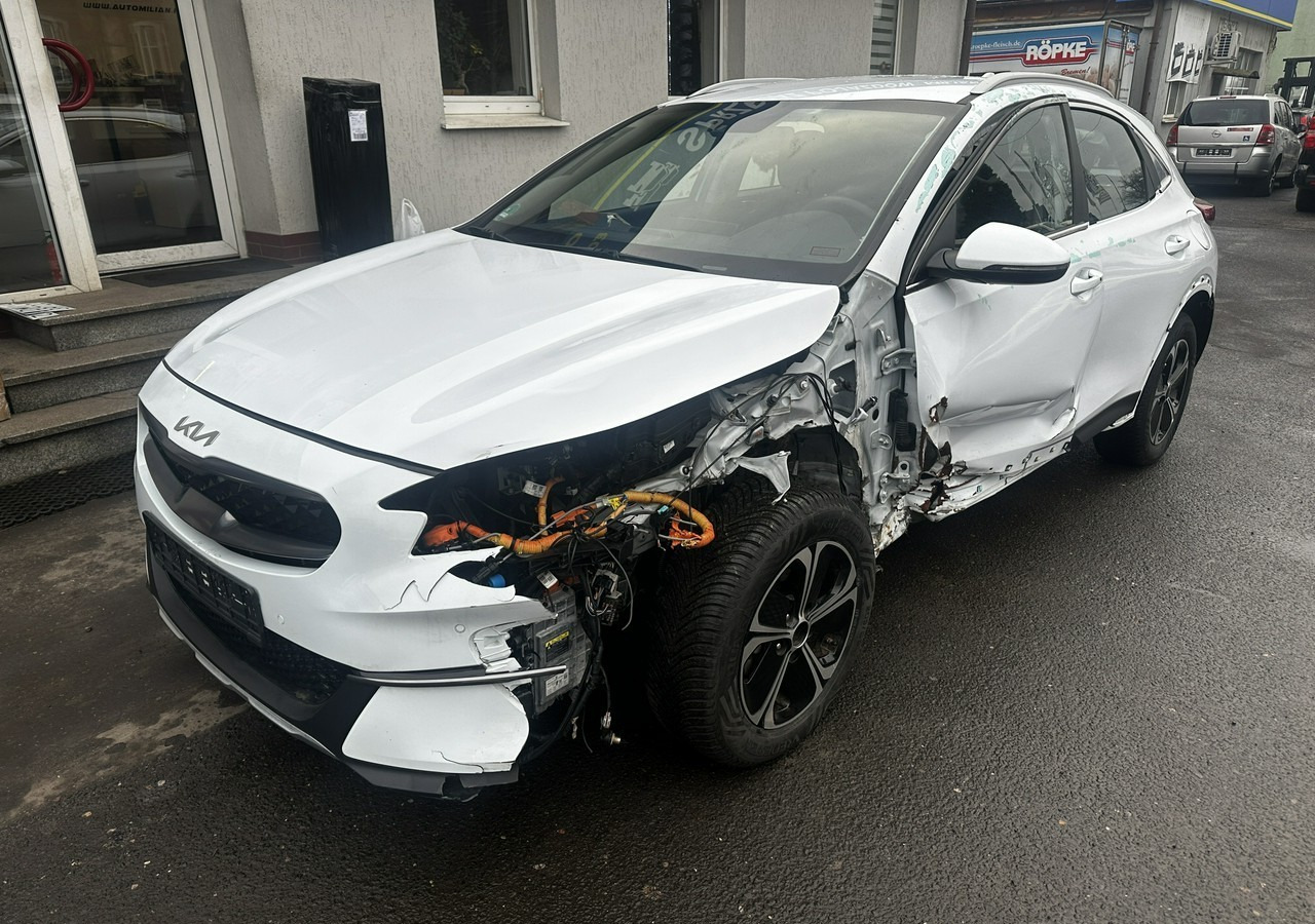 Kia Xceed 1.6 GDI Hybryda Plug-in 50 km na prądzie 2022 - Automóvel: foto 4 Kia Xceed 1.6 GDI Hybryda Plug-in 50 km na prądzie 2022 - Automóvel: foto 4