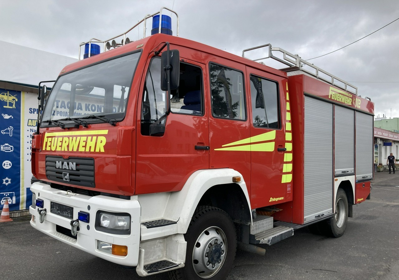 MAN Inny MAN MAN 15,250 Straż pożarna gaśnicza 9-osobowa 4X4 Wóz strażacki 2003 - Carro de bombeiro: foto 2 MAN Inny MAN MAN 15,250 Straż pożarna gaśnicza 9-osobowa 4X4 Wóz strażacki 2003 - Carro de bombeiro: foto 2