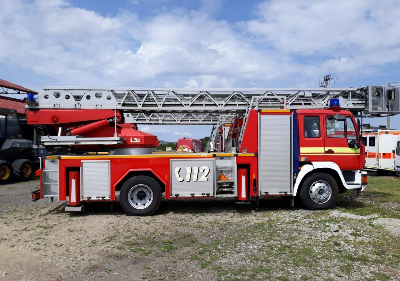 Locação financeira de  MAN L 2000 MAN 15,280 Straż pożarna drabina Strażacka zwyżka 32m Metz Model 20 MAN L 2000 MAN 15,280 Straż pożarna drabina Strażacka zwyżka 32m Metz Model 20: foto 8
