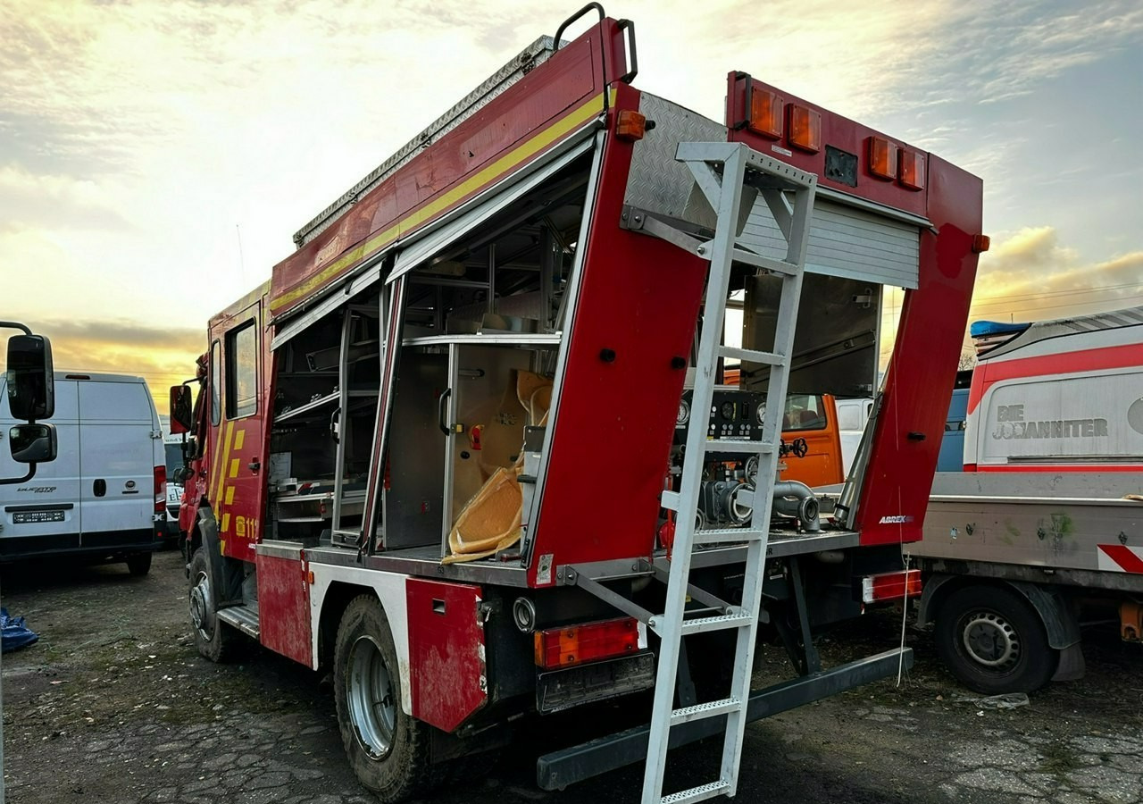 Mercedes-Benz Atego 918 Straż Pożarna 4X4 Wóz strażacki 2006 Atego 918 Straż Pożarna 4X4 Wóz strażacki 2006 - Carro de bombeiro: foto 5 Mercedes-Benz Atego 918 Straż Pożarna 4X4 Wóz strażacki 2006 Atego 918 Straż Pożarna 4X4 Wóz strażacki 2006 - Carro de bombeiro: foto 5
