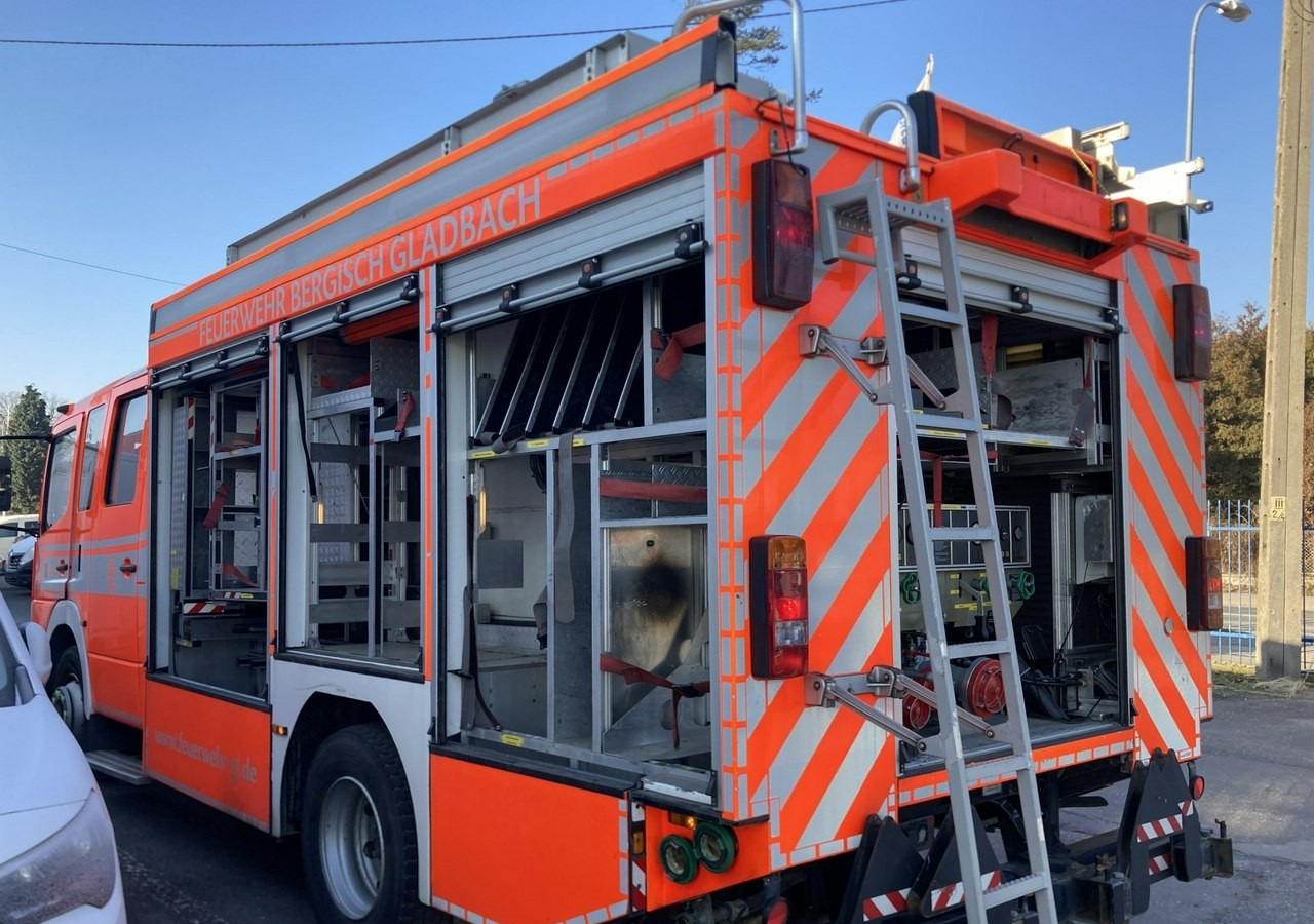Mercedes-Benz Atego Atego15-280 Straż Pożarna Gaśnicza Ziegler 2020L wody 210L piany 20 - Carro de bombeiro: foto 1 Mercedes-Benz Atego Atego15-280 Straż Pożarna Gaśnicza Ziegler 2020L wody 210L piany 20 - Carro de bombeiro: foto 1