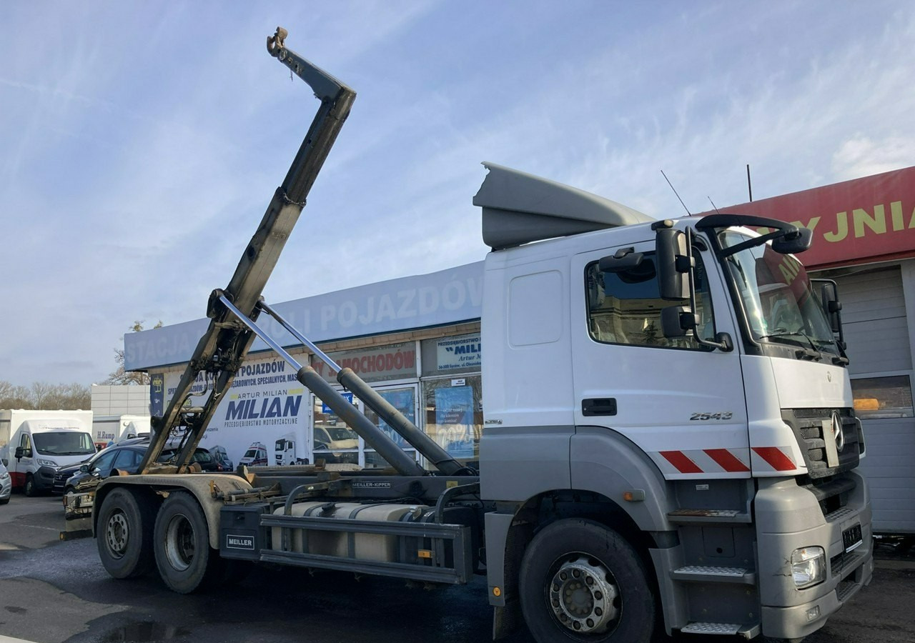 Mercedes-Benz Inny Mercedes-Benz Mercedes Axor 2543 Hakowiec bramowiec MEILLER-KIPPER Model 2009 - Camião polibenne: foto 3 Mercedes-Benz Inny Mercedes-Benz Mercedes Axor 2543 Hakowiec bramowiec MEILLER-KIPPER Model 2009 - Camião polibenne: foto 3