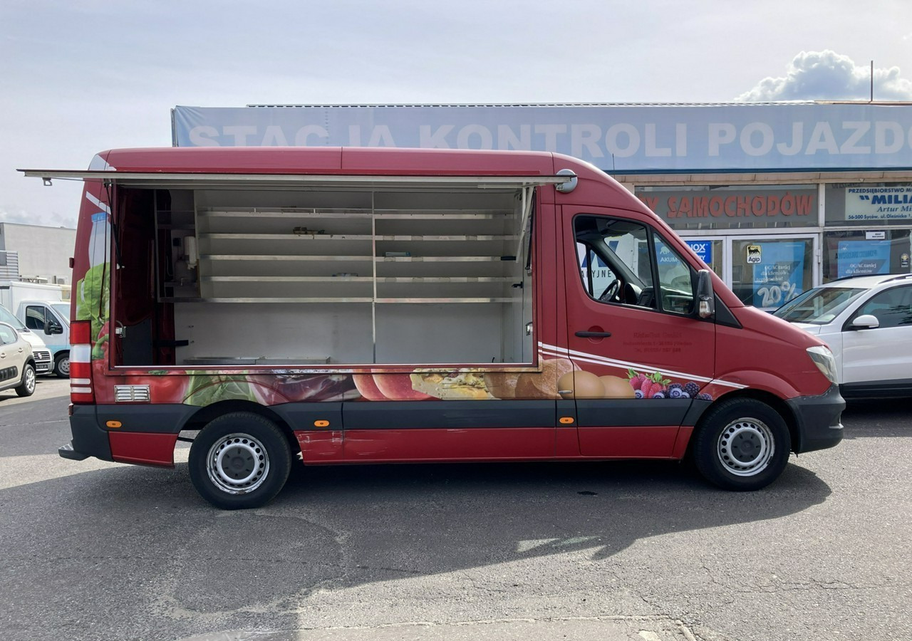Mercedes-Benz Sprinter Autosklep pieczywa sklep Bar Gastronomiczny Food Truck Foodtruck 201 - Food truck: foto 4 Mercedes-Benz Sprinter Autosklep pieczywa sklep Bar Gastronomiczny Food Truck Foodtruck 201 - Food truck: foto 4