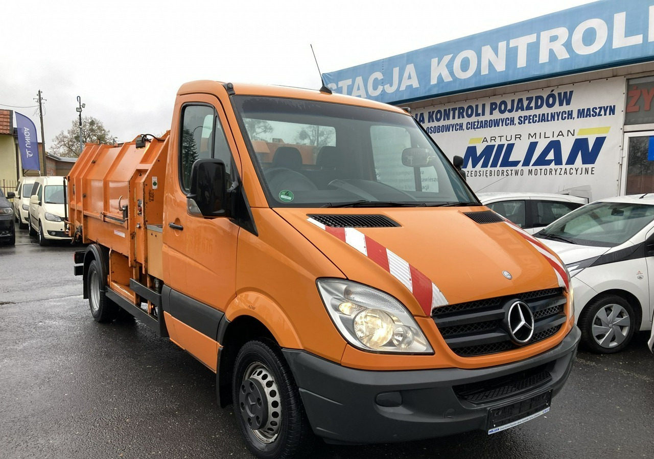 Mercedes-Benz Sprinter Sprinter 513 Śmieciarka Prasa 2010 - Caminhão de lixo: foto 2 Mercedes-Benz Sprinter Sprinter 513 Śmieciarka Prasa 2010 - Caminhão de lixo: foto 2