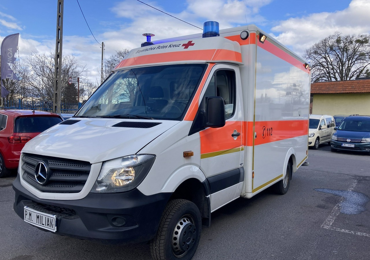 Mercedes-Benz Sprinter Sprinter 519 Karetka 4X4 Ambulans MODEL 2017 - Ambulância: foto 3 Mercedes-Benz Sprinter Sprinter 519 Karetka 4X4 Ambulans MODEL 2017 - Ambulância: foto 3