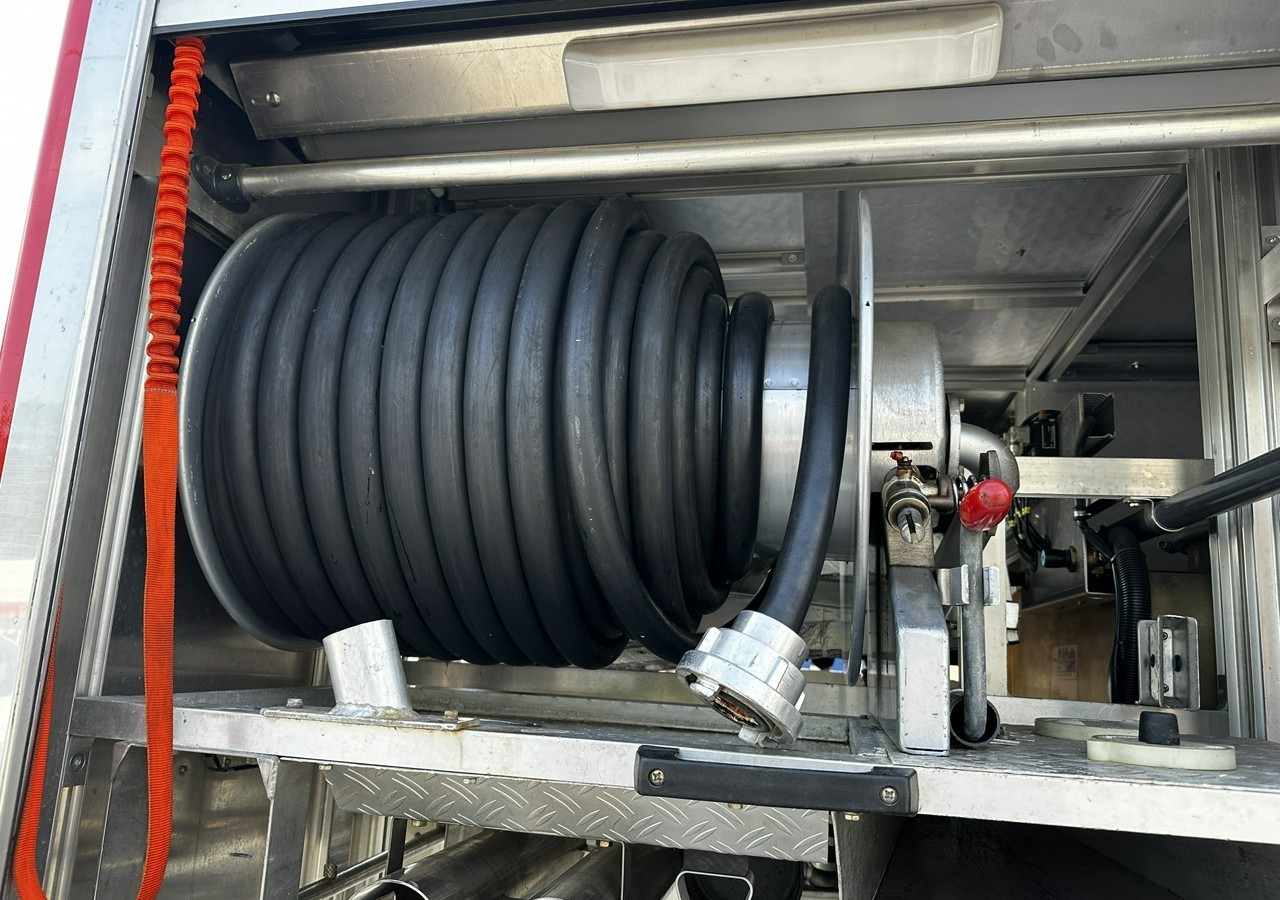 Oferta - Carro de bombeiro: foto 4 Oferta - Carro de bombeiro: foto 4