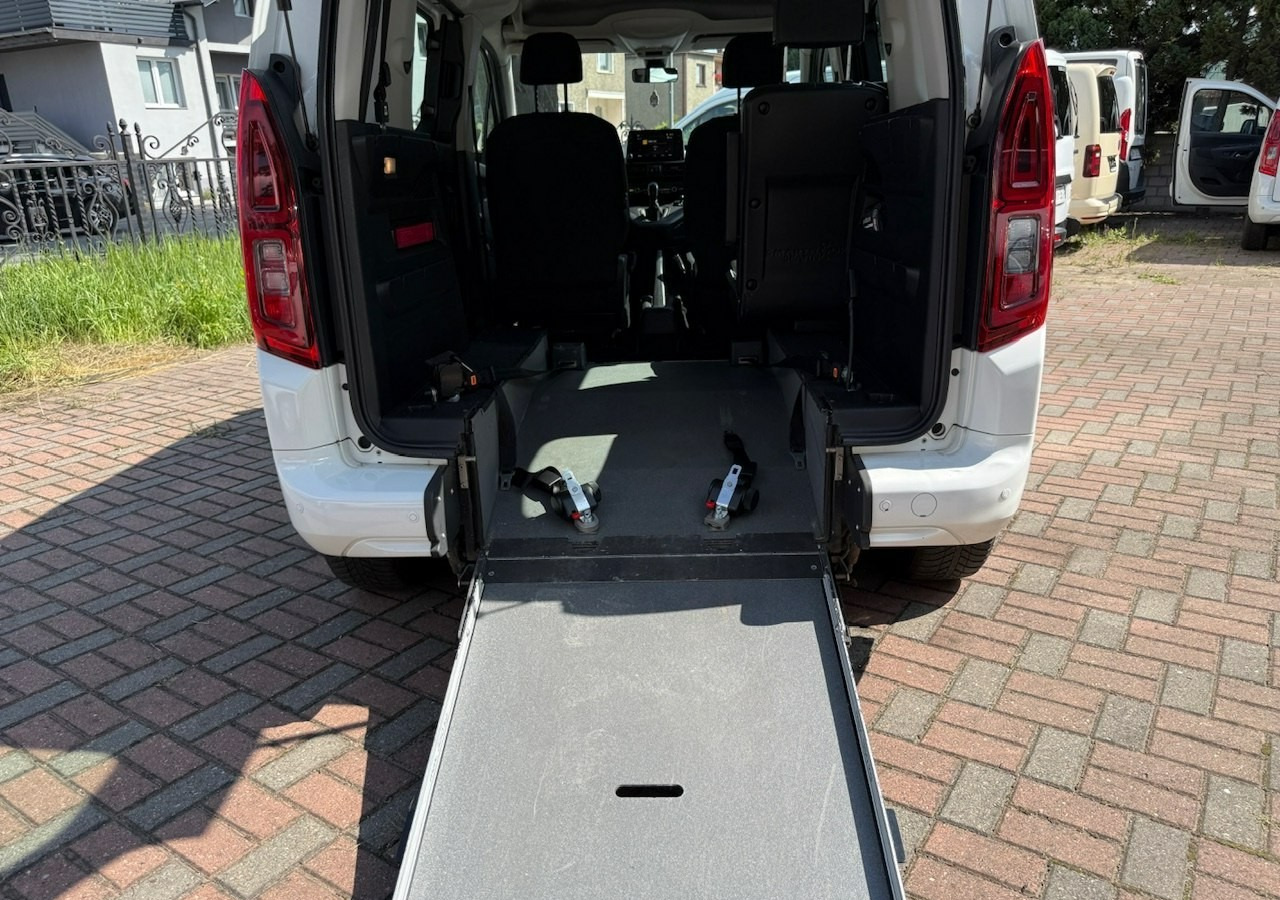 Opel Combo IV Combo Life Combo do przewozu Niepełnosprawnych inwalida rampa Model 2021 - Automóvel: foto 5 Opel Combo IV Combo Life Combo do przewozu Niepełnosprawnych inwalida rampa Model 2021 - Automóvel: foto 5