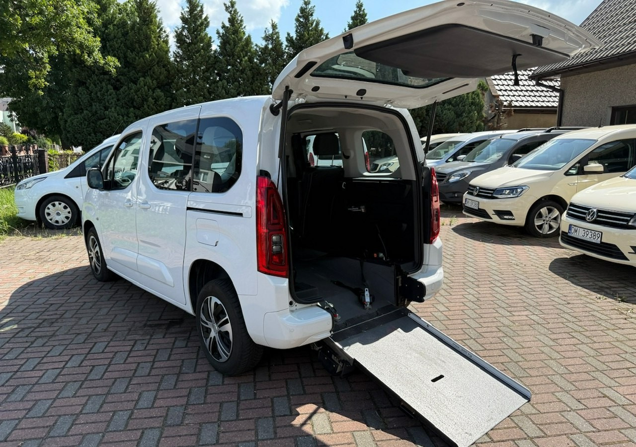 Opel Combo IV Combo Life Combo do przewozu Niepełnosprawnych inwalida rampa Model 2021 - Automóvel: foto 1 Opel Combo IV Combo Life Combo do przewozu Niepełnosprawnych inwalida rampa Model 2021 - Automóvel: foto 1