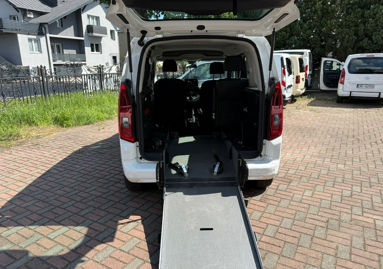 Opel Combo IV Combo Life Combo do przewozu Niepełnosprawnych inwalida rampa Model 2021 - Automóvel: foto 2 Opel Combo IV Combo Life Combo do przewozu Niepełnosprawnych inwalida rampa Model 2021 - Automóvel: foto 2