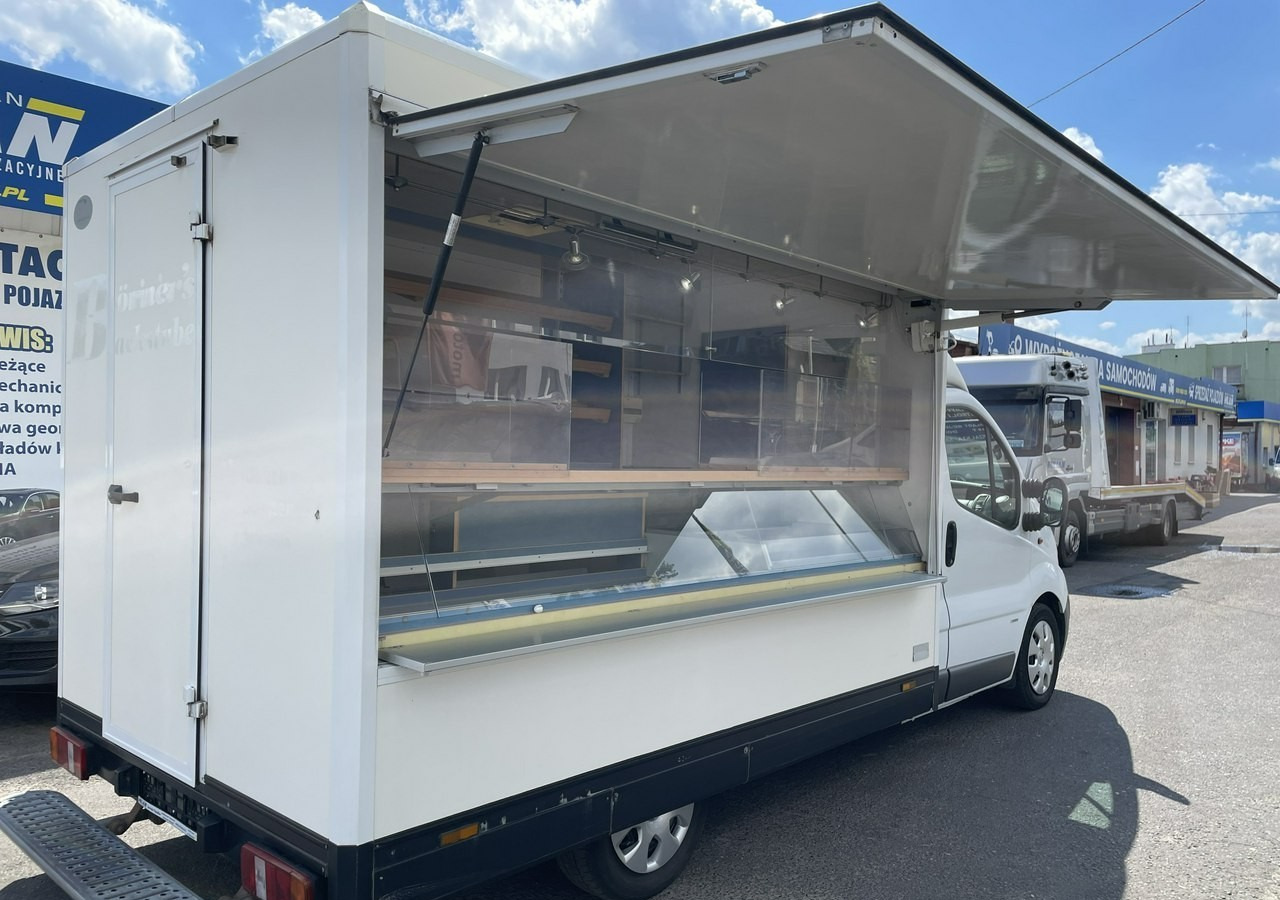 Opel Vivaro Autosklep pieczywa Sklep bar Gastronomiczny Food Truck Foodtruck 200 - Food truck: foto 4 Opel Vivaro Autosklep pieczywa Sklep bar Gastronomiczny Food Truck Foodtruck 200 - Food truck: foto 4