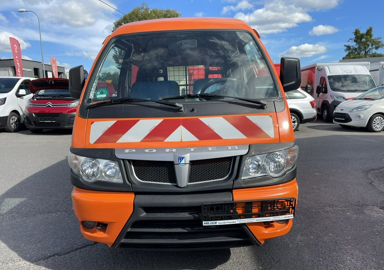 Piaggio Piaggio Porter Furgon 39348km 2x boczne drzwi 2012 - Furgão: foto 5 Piaggio Piaggio Porter Furgon 39348km 2x boczne drzwi 2012 - Furgão: foto 5