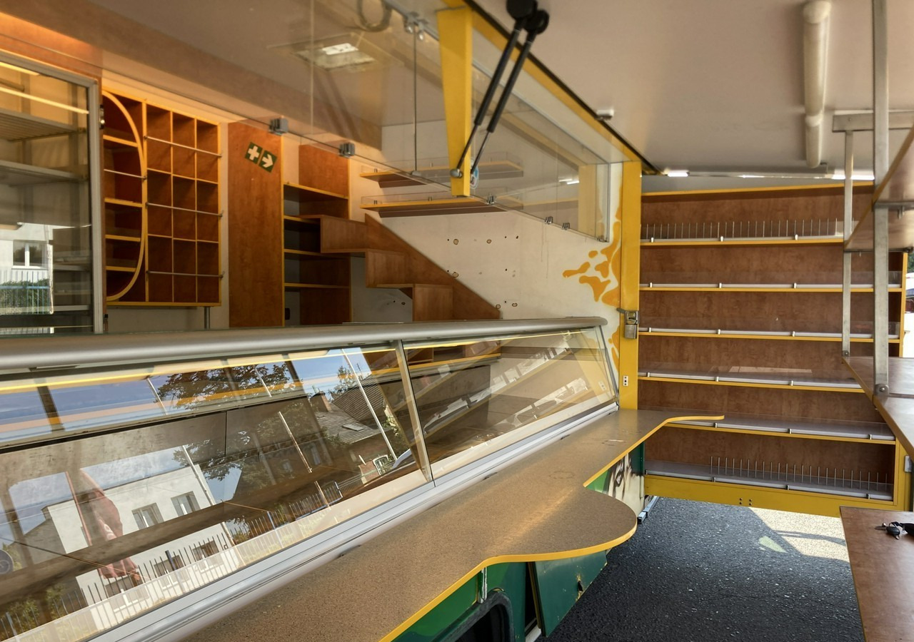 Renault Master Autosklep wędlin sklep bar Gastronomiczny Food Truck Foodtruck Borco - Food truck: foto 4 Renault Master Autosklep wędlin sklep bar Gastronomiczny Food Truck Foodtruck Borco - Food truck: foto 4