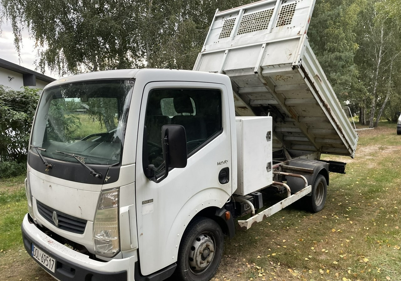 Renault Maxity Renault Maxity 3,0-150KM Canter Wywrotka skrzynia 2010 - Carrinha basculante: foto 2 Renault Maxity Renault Maxity 3,0-150KM Canter Wywrotka skrzynia 2010 - Carrinha basculante: foto 2