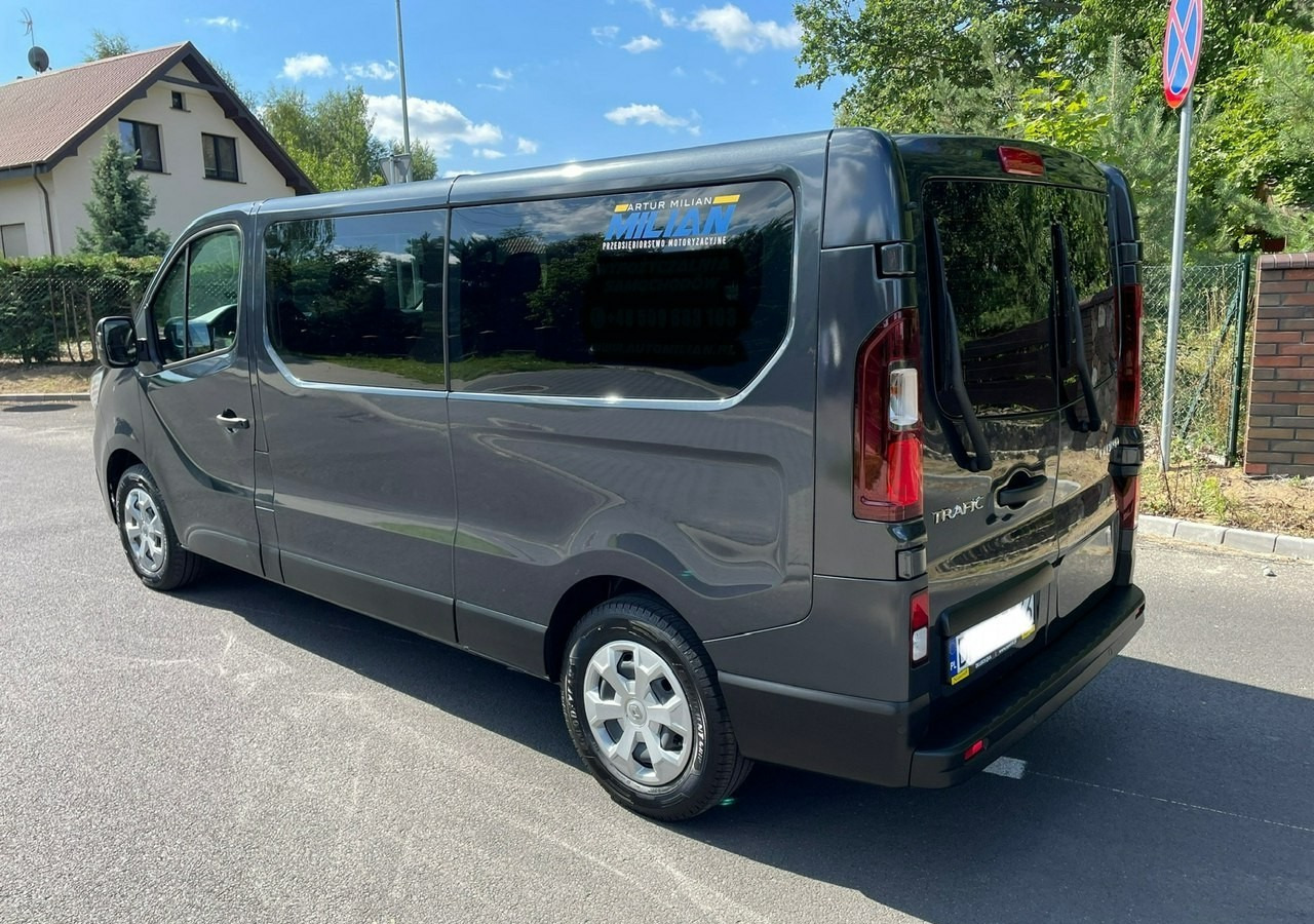 Renault Trafic III 2.0dci 150KM 9-osobowy do przewozu niepełnosprawnych RAMPA 2022 PFRO - Automóvel: foto 4 Renault Trafic III 2.0dci 150KM 9-osobowy do przewozu niepełnosprawnych RAMPA 2022 PFRO - Automóvel: foto 4