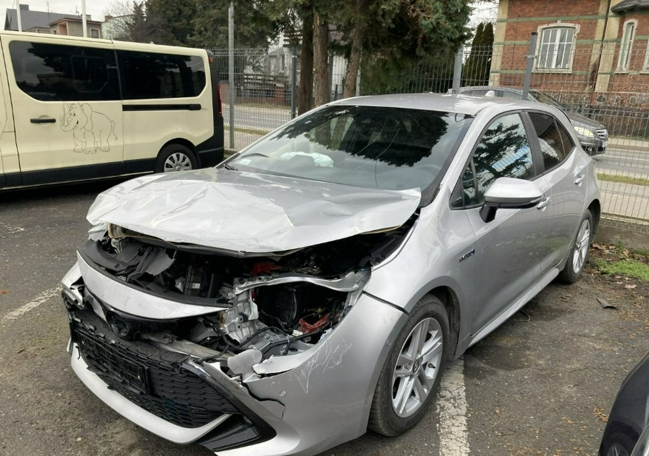 Toyota Corolla XII Corolla 1.8 Hybrid 102KM Comfort Salon PL 2020 - Hatchback: foto 5 Toyota Corolla XII Corolla 1.8 Hybrid 102KM Comfort Salon PL 2020 - Hatchback: foto 5