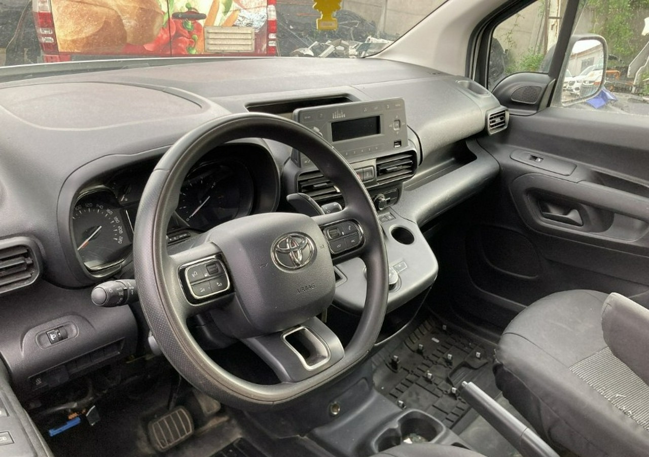 Toyota Inny Toyota Toyota Proace City Maxi - 5 osob Automat Klima Salon PL Model 2021 - Furgão: foto 2 Toyota Inny Toyota Toyota Proace City Maxi - 5 osob Automat Klima Salon PL Model 2021 - Furgão: foto 2