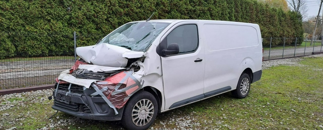 Toyota Proace Toyota Proace Maxi Klima chlodnia izoterma 2020 Salon PL - Carrinha frigorífica: foto 1 Toyota Proace Toyota Proace Maxi Klima chlodnia izoterma 2020 Salon PL - Carrinha frigorífica: foto 1