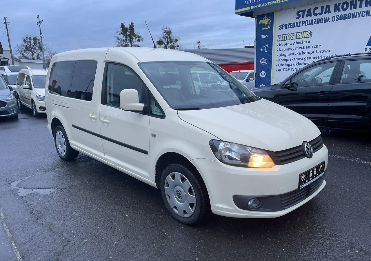 Volkswagen Caddy III Caddy 1.6 TDI dla Niepełnosprawnych inwalida rampa 2015 - Automóvel: foto 3 Volkswagen Caddy III Caddy 1.6 TDI dla Niepełnosprawnych inwalida rampa 2015 - Automóvel: foto 3