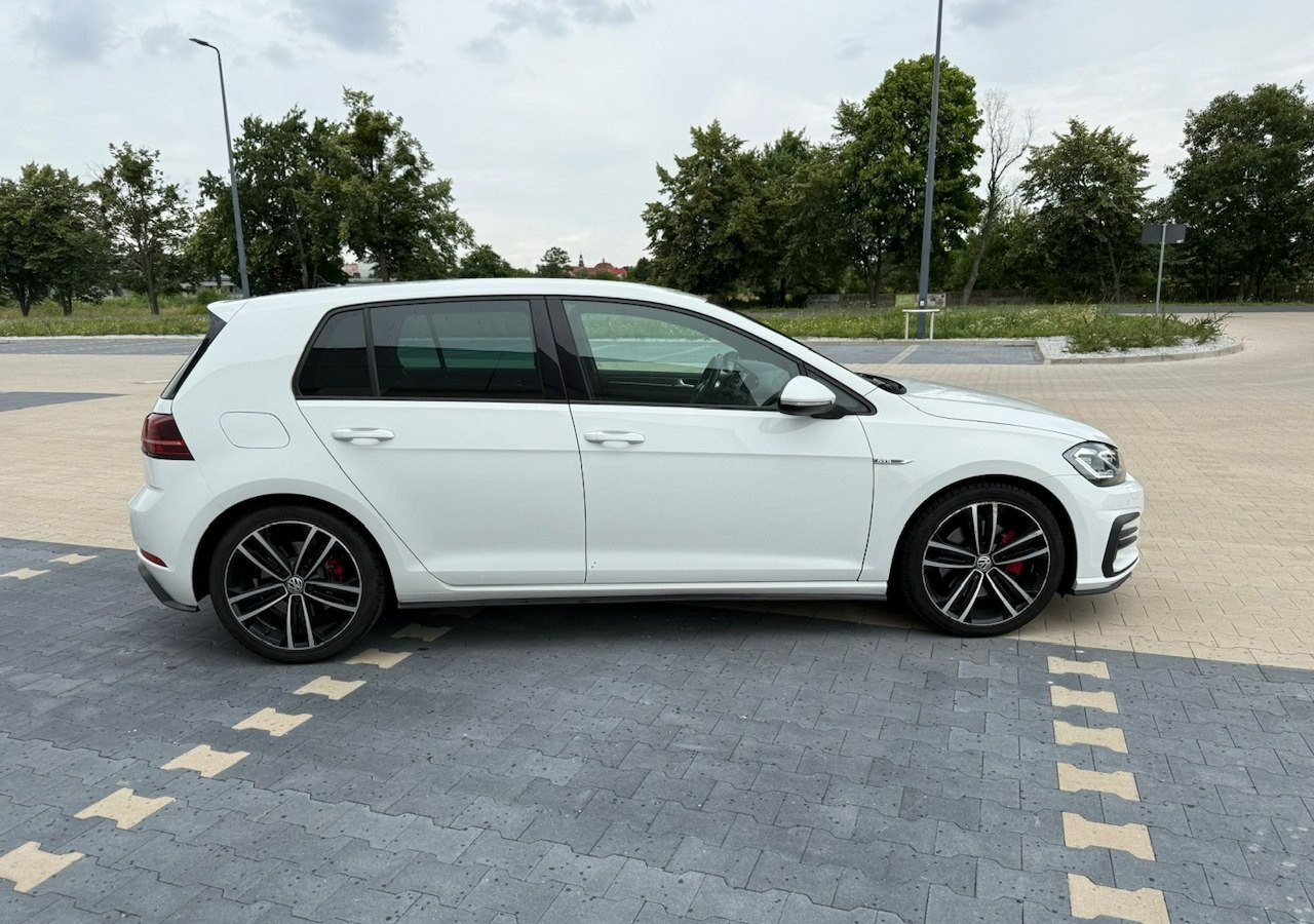Volkswagen Golf VII GTD 2.0TDI 184KM FullLed Navi Klimatronik ACC Asystenci - Sedan: foto 5 Volkswagen Golf VII GTD 2.0TDI 184KM FullLed Navi Klimatronik ACC Asystenci - Sedan: foto 5