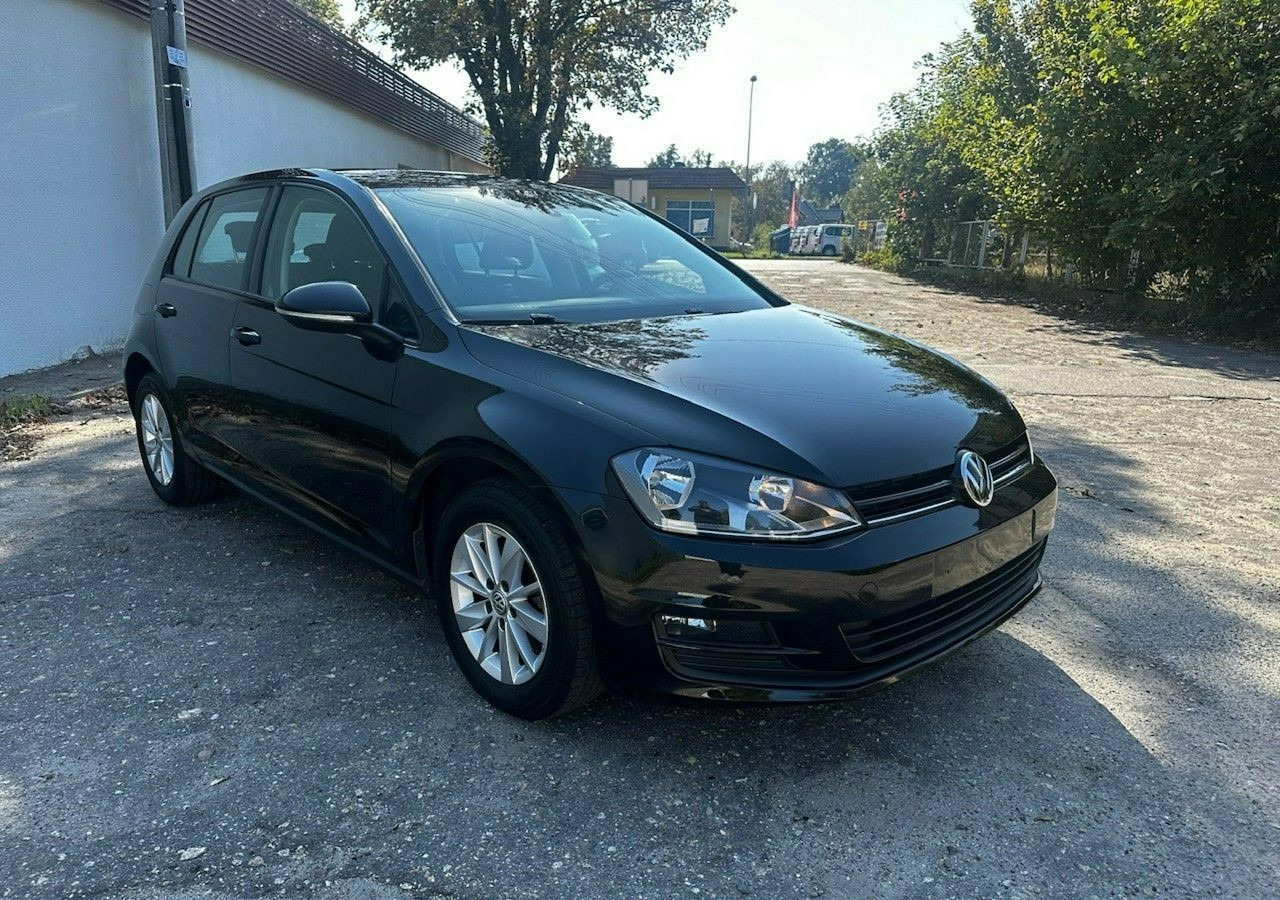 Volkswagen Golf VII VII 1,6 TDI 110KM 153TKM Klimatronik Navi Alu PDC 2015 Bez wkładu fi - Hatchback: foto 1 Volkswagen Golf VII VII 1,6 TDI 110KM 153TKM Klimatronik Navi Alu PDC 2015 Bez wkładu fi - Hatchback: foto 1