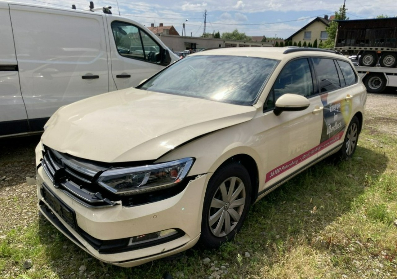 Volkswagen Passat B8 Passat B8 2.0-150KM 2018 - Automóvel: foto 1 Volkswagen Passat B8 Passat B8 2.0-150KM 2018 - Automóvel: foto 1
