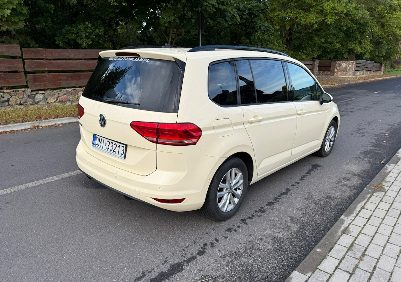 Volkswagen Touran III 2.0 TDI DSG 120 KM Automat 7osobowy Klima Skóra Full Serwis 2020 - Carrinha: foto 3 Volkswagen Touran III 2.0 TDI DSG 120 KM Automat 7osobowy Klima Skóra Full Serwis 2020 - Carrinha: foto 3