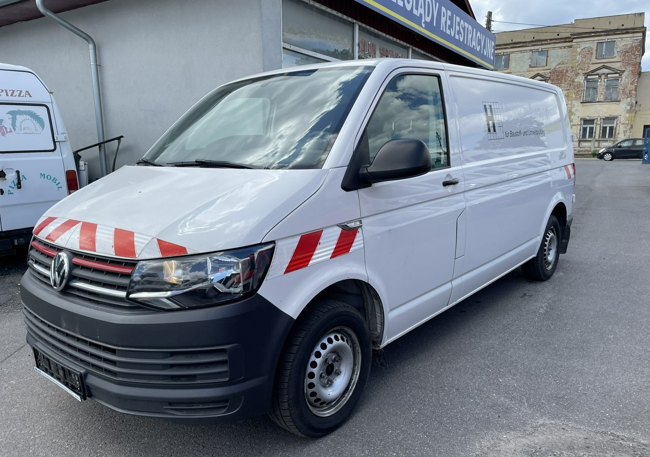 Volkswagen Transporter Volkswagen Transporter T6 Long 2.0-150KM 4X4 Klima Model 2018 - Furgão: foto 2 Volkswagen Transporter Volkswagen Transporter T6 Long 2.0-150KM 4X4 Klima Model 2018 - Furgão: foto 2