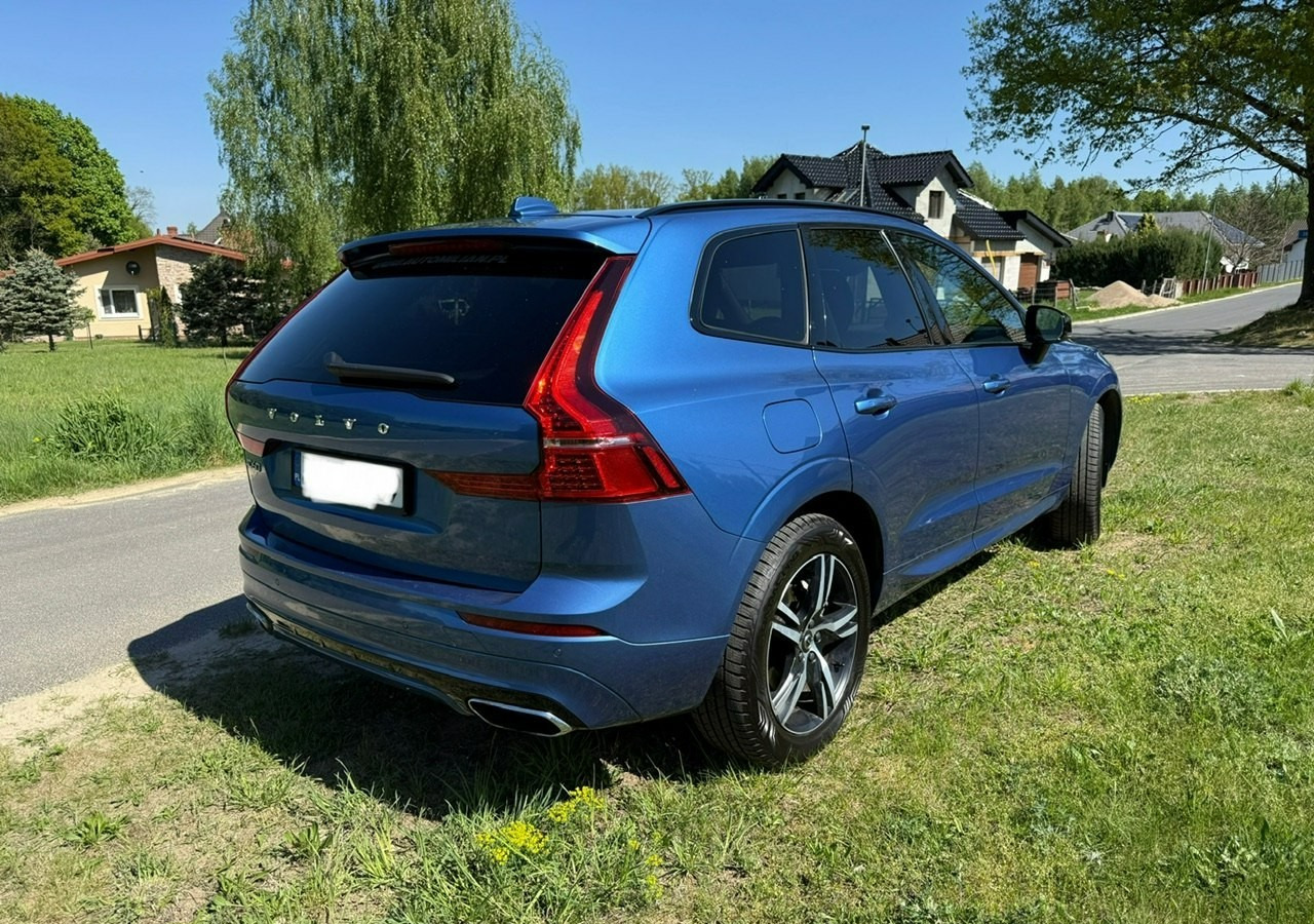 Volvo XC60 II XC60 R-design 2.0D5 235KM Automat Navi Kamery360 Panorama HAK Harman - SUV: foto 3 Volvo XC60 II XC60 R-design 2.0D5 235KM Automat Navi Kamery360 Panorama HAK Harman - SUV: foto 3