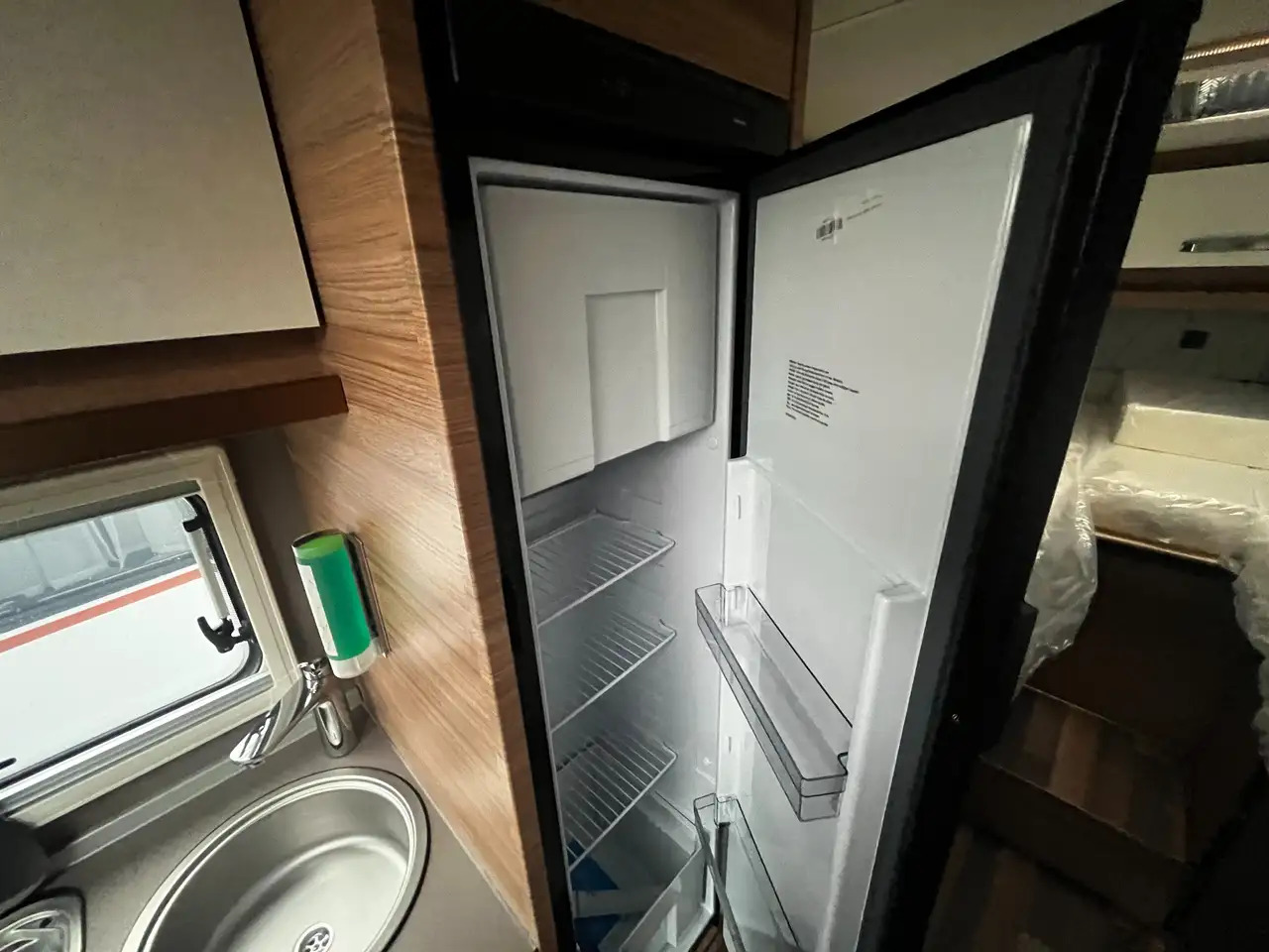 Autocaravana perfilada novo Weinsberg CaraCompact 600 MEG Pepper Mietwagen Verfügbar: foto 9