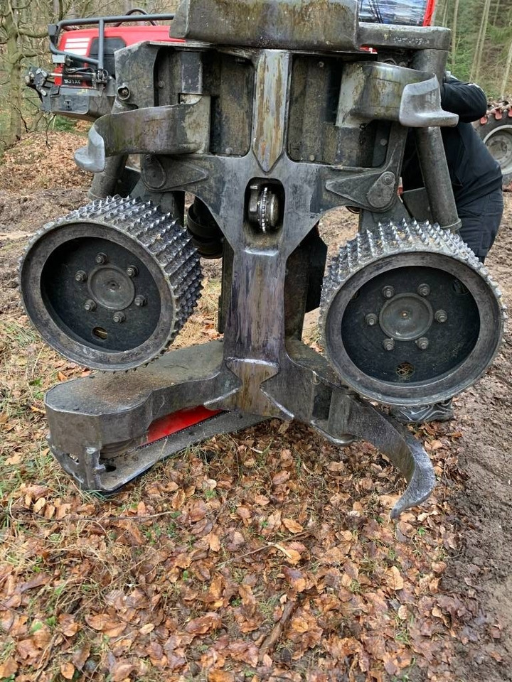 Komatsu S132 - Cabeçote direcional: foto 1 Komatsu S132 - Cabeçote direcional: foto 1