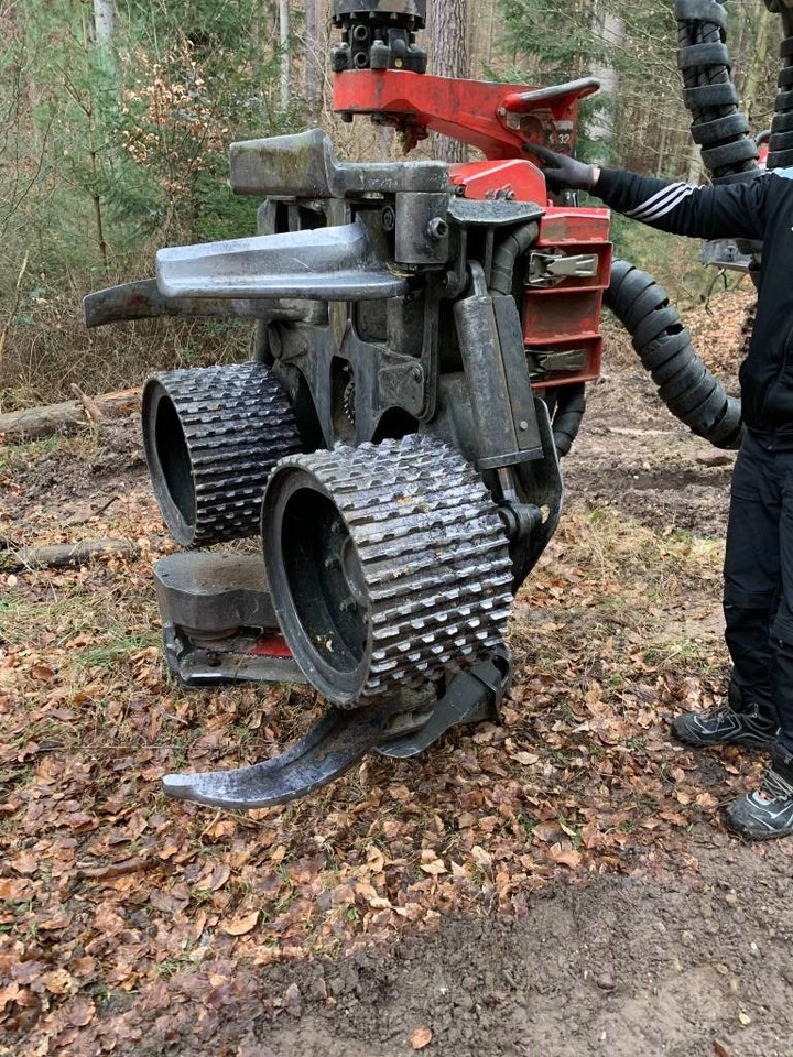 Komatsu S132 - Cabeçote direcional: foto 2 Komatsu S132 - Cabeçote direcional: foto 2