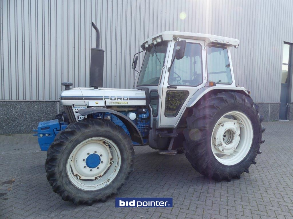 Ford 7810 Silver Jubilee - Trator: foto 1 Ford 7810 Silver Jubilee - Trator: foto 1