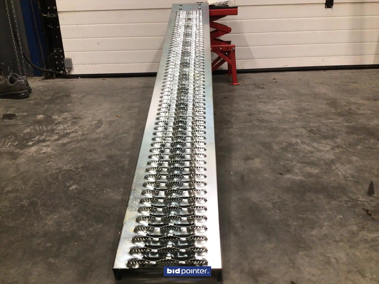 HH Metalen oprijplank - Rampa de carregamento: foto 2 HH Metalen oprijplank - Rampa de carregamento: foto 2