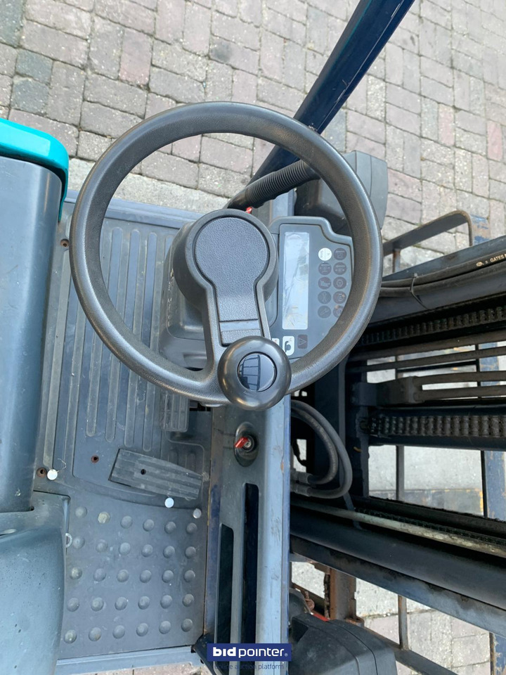 Heftruck elektrisch - 3 wiel - 1600kg! Freelift! Komatsu FB16 - 5.5 mtr. Sideshift! - Empilhador elétrico: foto 3 Heftruck elektrisch - 3 wiel - 1600kg! Freelift! Komatsu FB16 - 5.5 mtr. Sideshift! - Empilhador elétrico: foto 3