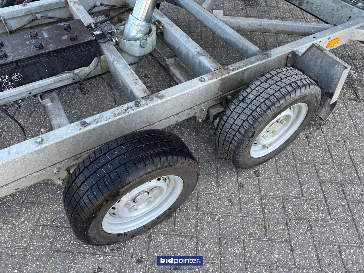 Henra KP27- 3318 3 zijdige kiep aanhangwagen aanhanger - Reboque basculante: foto 5 Henra KP27- 3318 3 zijdige kiep aanhangwagen aanhanger - Reboque basculante: foto 5