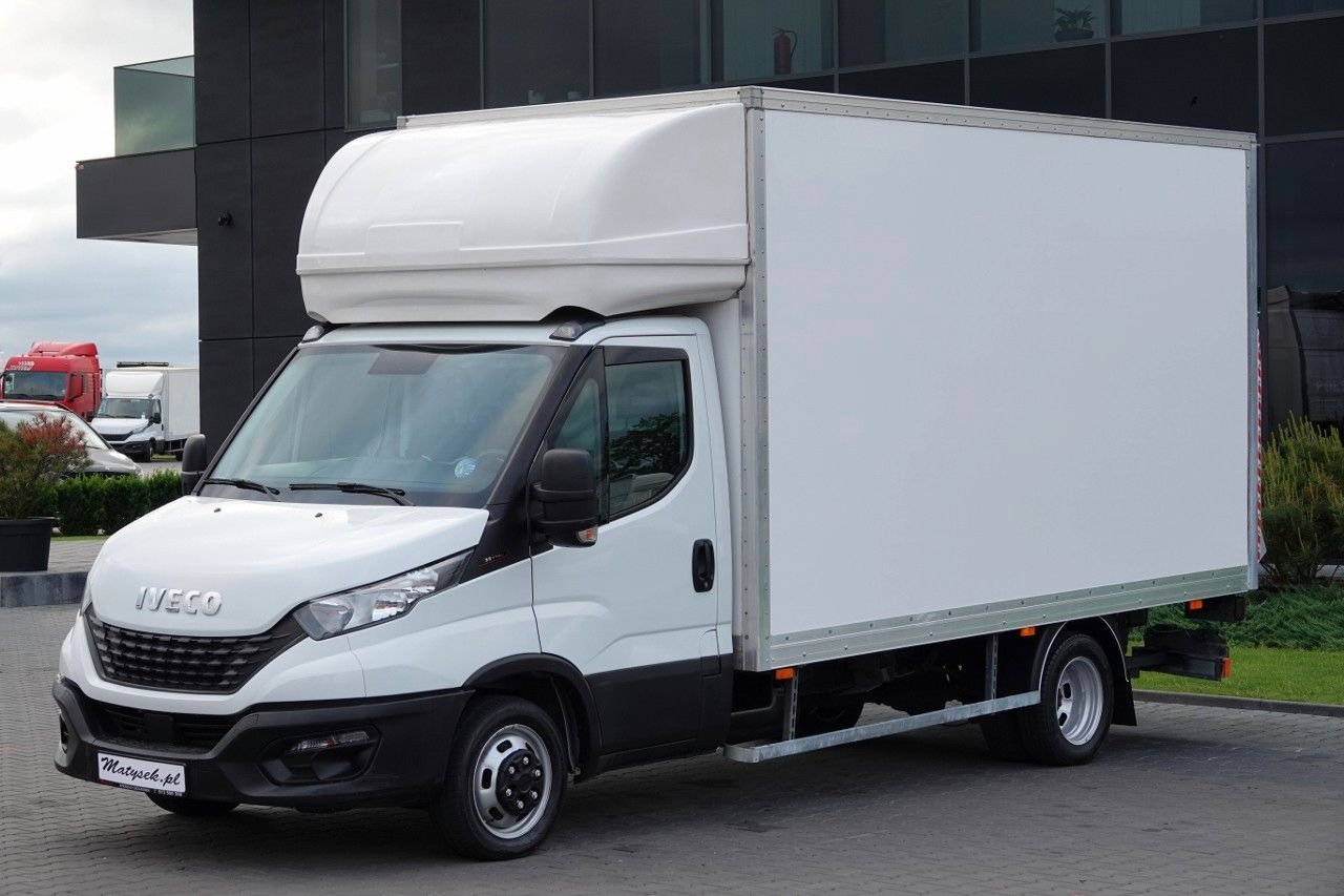 Iveco DAILY 3,0 D / KONTENER / 2021 / BLIŹNIAK / WINDA - Carrinha frigorífica: foto 3 Iveco DAILY 3,0 D / KONTENER / 2021 / BLIŹNIAK / WINDA - Carrinha frigorífica: foto 3