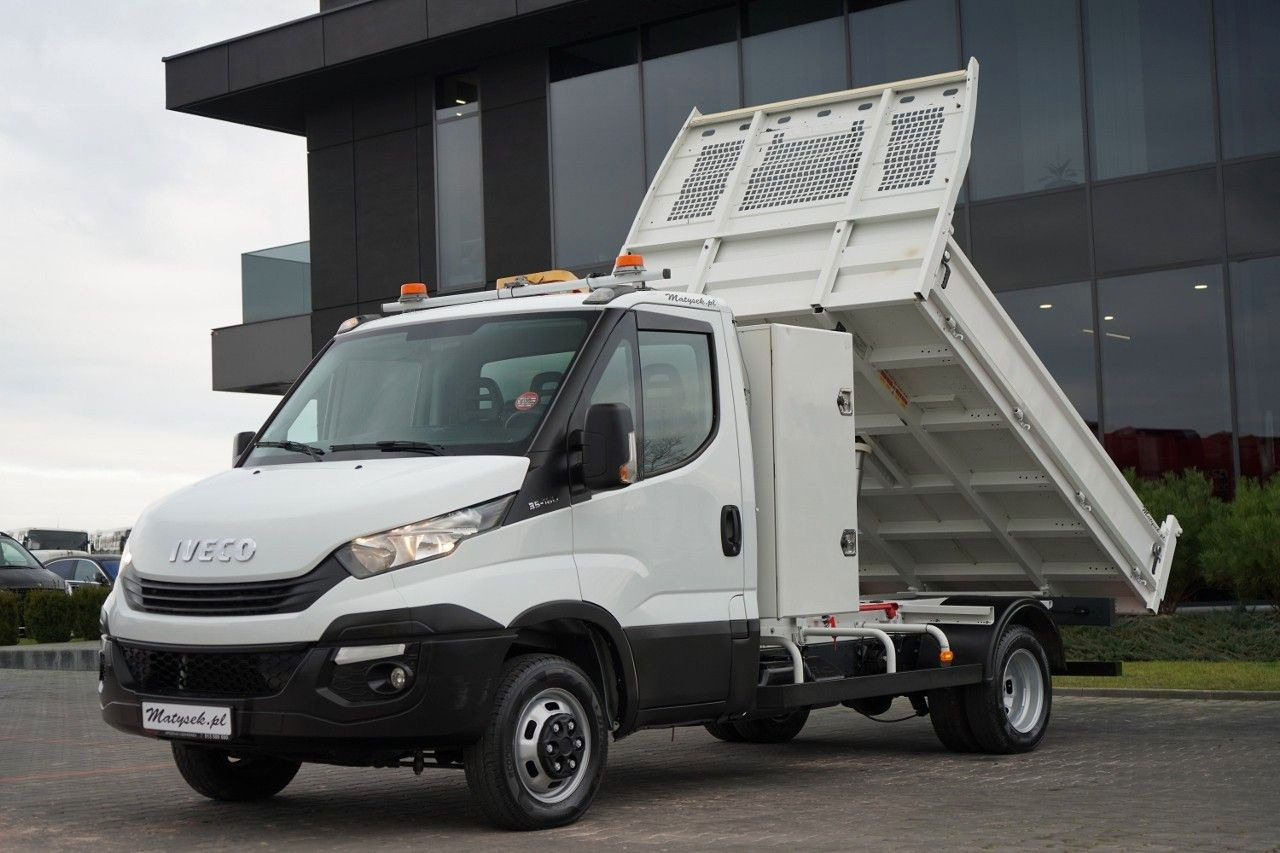 Iveco DAILY 35-180 / WYWROTKA TYLNOZSYPOWA / BLIŹNIAK - Carrinha basculante: foto 1 Iveco DAILY 35-180 / WYWROTKA TYLNOZSYPOWA / BLIŹNIAK - Carrinha basculante: foto 1