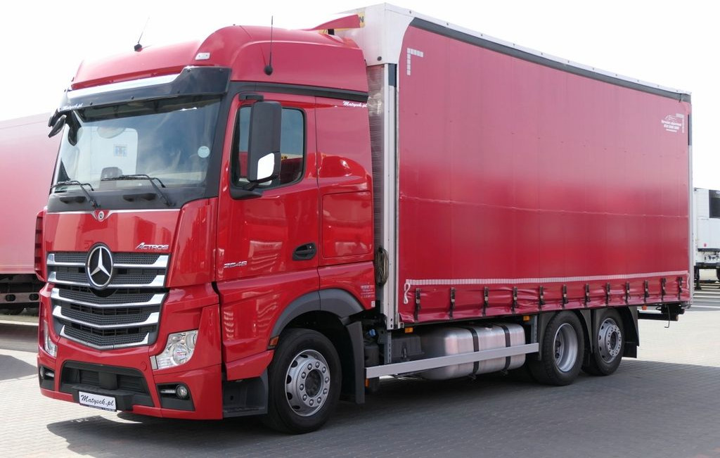 Mercedes-Benz ACTROS 25. 480 / FIRANKA / PODNOSZONY DACH / 3 o - Camião de lona: foto 1 Mercedes-Benz ACTROS 25. 480 / FIRANKA / PODNOSZONY DACH / 3 o - Camião de lona: foto 1