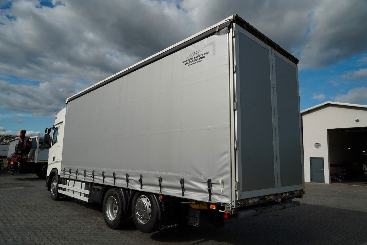 Scania S 450 / SOLÓWKA / 6X2 / OŚ PODNOSZONA / 2019 / - Camião de lona: foto 4 Scania S 450 / SOLÓWKA / 6X2 / OŚ PODNOSZONA / 2019 / - Camião de lona: foto 4