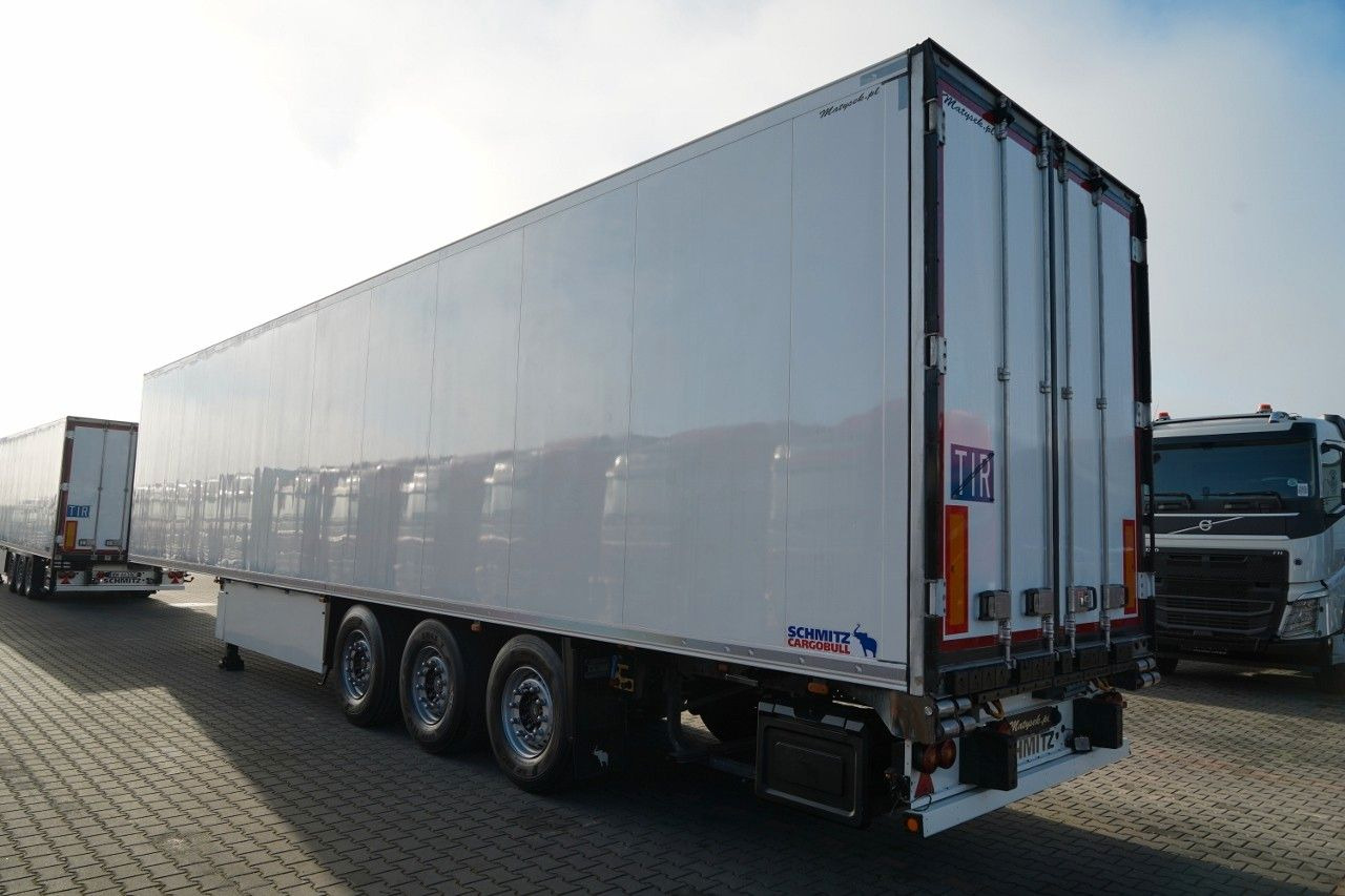 Schmitz Cargobull / CHŁODNIA / THERMO KING SLX 300 / HAKÓWKA / OŚ - Semi-reboque frigorífico: foto 3 Schmitz Cargobull / CHŁODNIA / THERMO KING SLX 300 / HAKÓWKA / OŚ - Semi-reboque frigorífico: foto 3