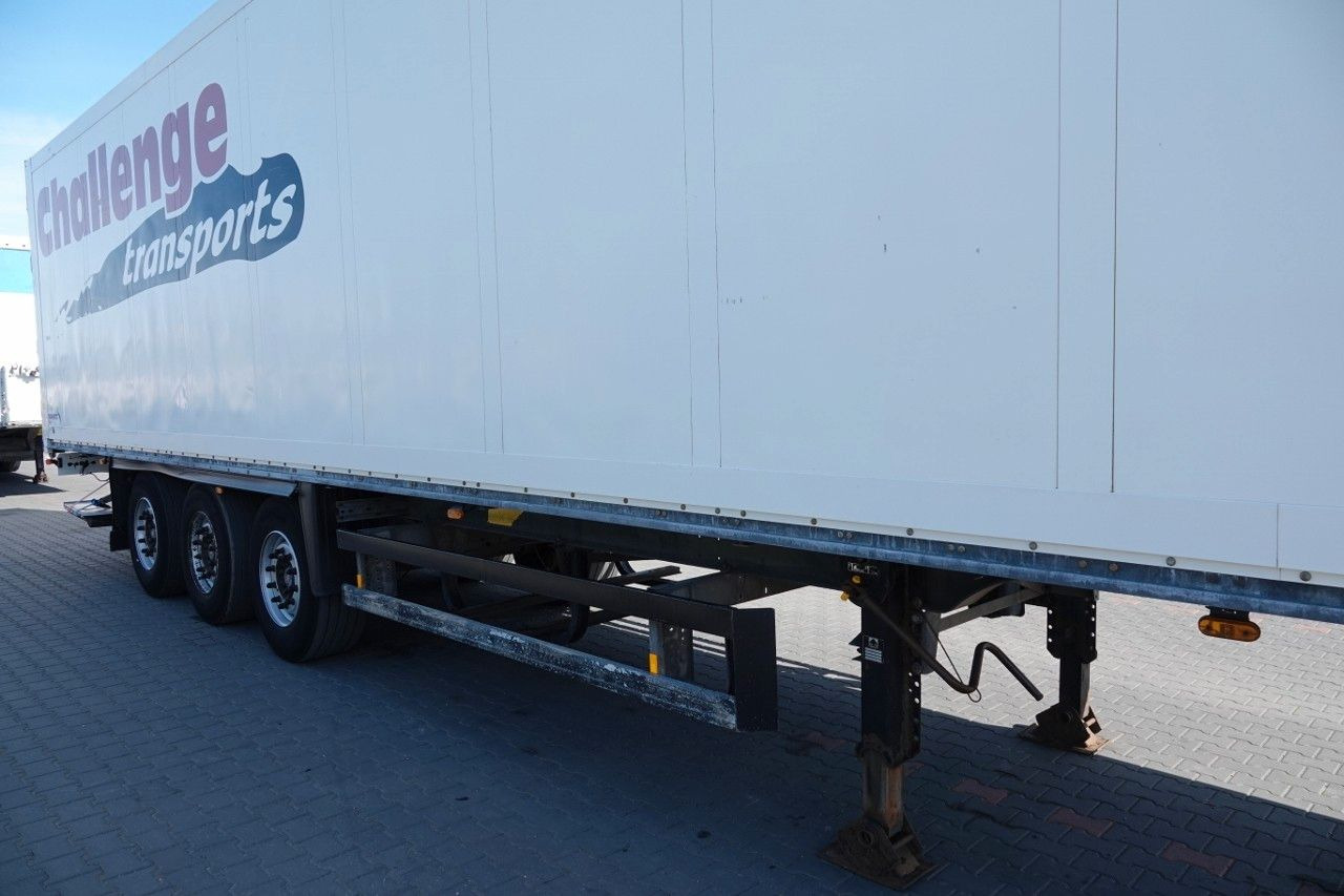 Schmitz Cargobull KONTENER KOFFER / WINDA MBB / SAF / SPROWADZONA - Semi-reboque frigorífico: foto 5 Schmitz Cargobull KONTENER KOFFER / WINDA MBB / SAF / SPROWADZONA - Semi-reboque frigorífico: foto 5