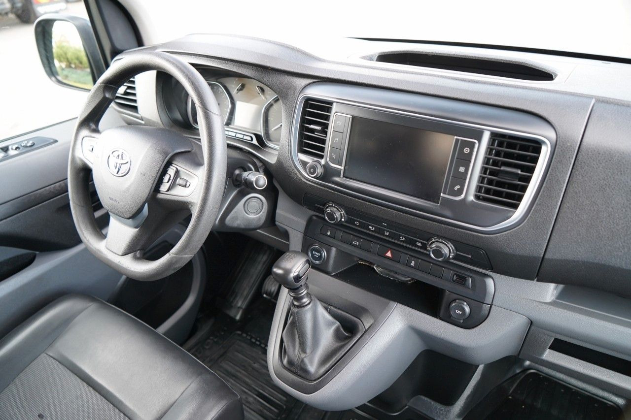 Furgão compacto Toyota PROACE / FURGON / BLASZAK / 2.0 D / ZABUDOWA: foto 13 Furgão compacto Toyota PROACE / FURGON / BLASZAK / 2.0 D / ZABUDOWA: foto 13