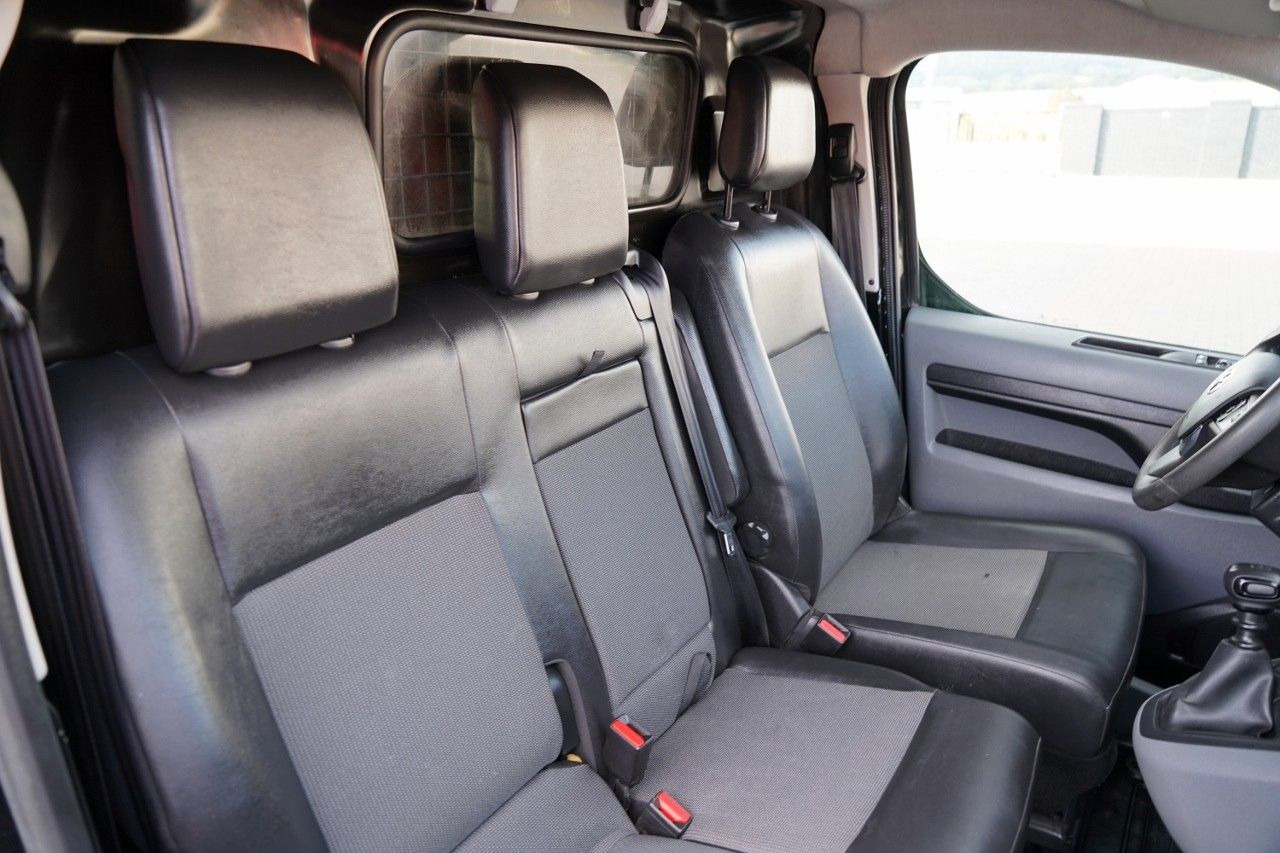 Furgão compacto Toyota PROACE / FURGON / BLASZAK / 2.0 D / ZABUDOWA: foto 16 Furgão compacto Toyota PROACE / FURGON / BLASZAK / 2.0 D / ZABUDOWA: foto 16