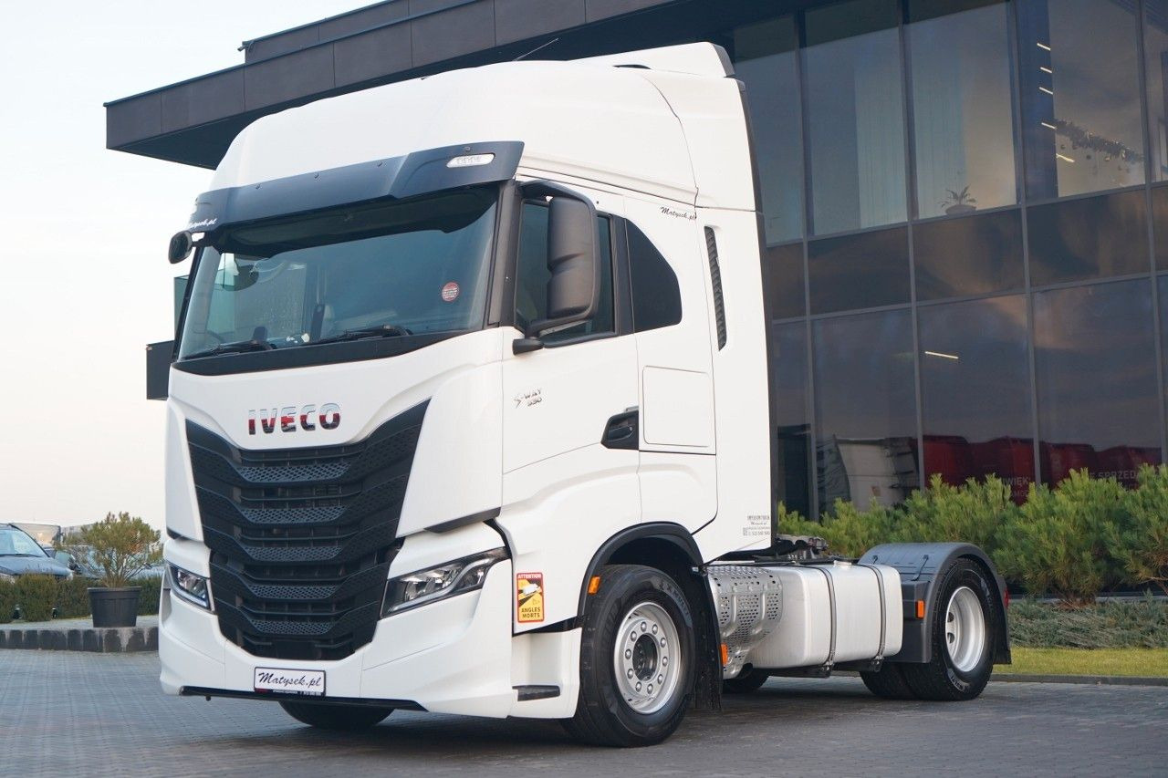Iveco S-WAY / 530 / RETARDER / I-PARK COOL / - Tractor: foto 1 Iveco S-WAY / 530 / RETARDER / I-PARK COOL / - Tractor: foto 1