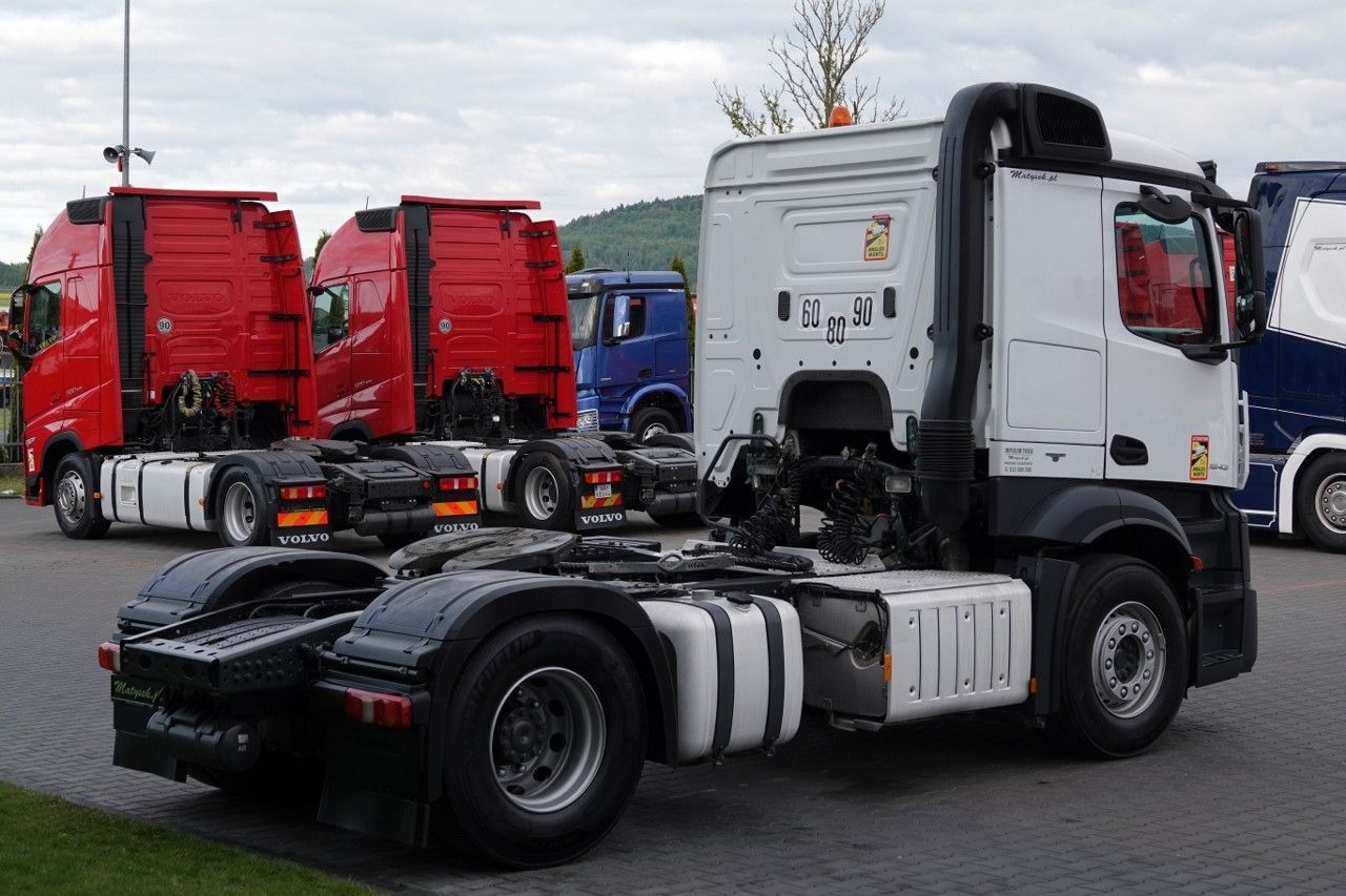 Mercedes-Benz ACTROS 1843 / RETARDER / HYDRAULIKA / NISKA KABI Mercedes-Benz ACTROS 1843 / RETARDER / HYDRAULIKA / NISKA KABI - Tractor: foto 5 Mercedes-Benz ACTROS 1843 / RETARDER / HYDRAULIKA / NISKA KABI Mercedes-Benz ACTROS 1843 / RETARDER / HYDRAULIKA / NISKA KABI - Tractor: foto 5