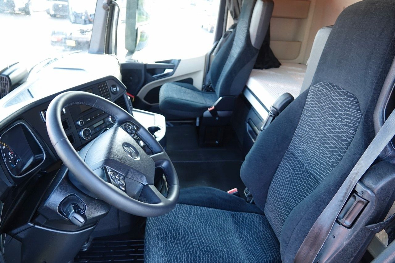 Tractor Mercedes-Benz ACTROS 1845 / RETARDER / HYDRAULIKA / I-PARK COO: foto 13