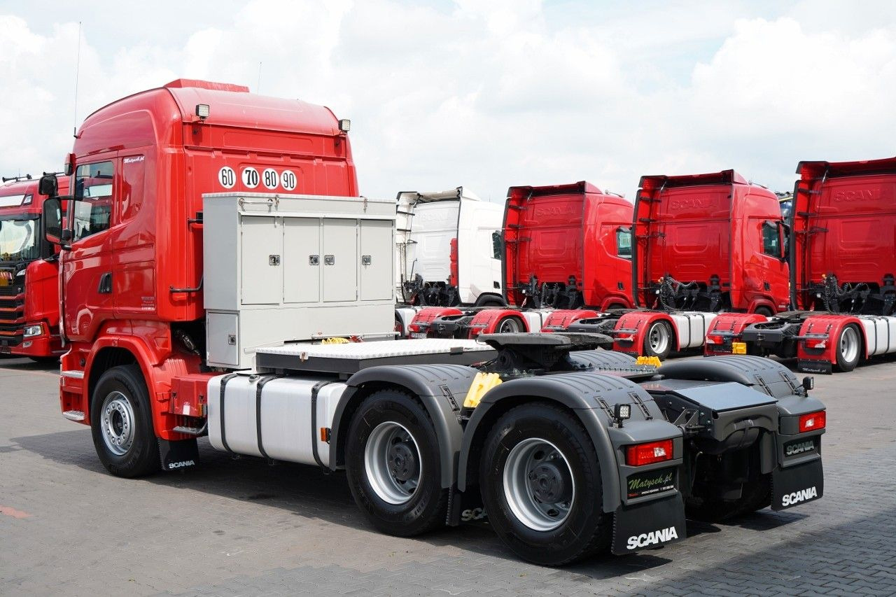 Locação financeira de  Scania R 580 / V8 / 6x4 / DMC: 150.000 KG / RETARDER / Scania R 580 / V8 / 6x4 / DMC: 150.000 KG / RETARDER /: foto 6