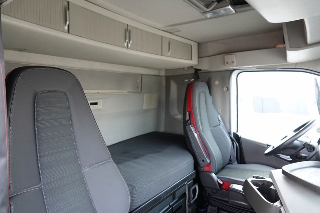 Tractor Volvo FH 460 / NISKA KABINA / 2018 YEAR / SPROWADZONY: foto 17
