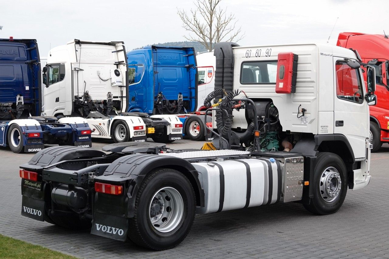 Volvo FM 380 / PEŁNY ADR / MAŁY PRZEBIEG / SPROWADZONY - Tractor: foto 5 Volvo FM 380 / PEŁNY ADR / MAŁY PRZEBIEG / SPROWADZONY - Tractor: foto 5